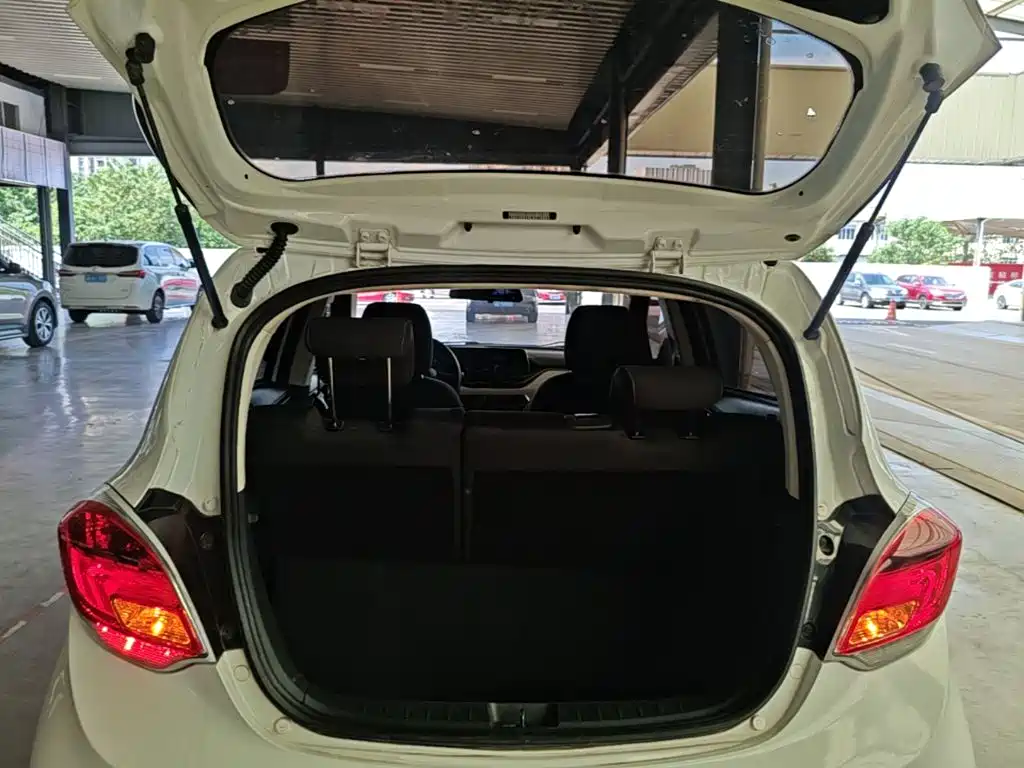 Changan Benben E-Star — миниатюра 19