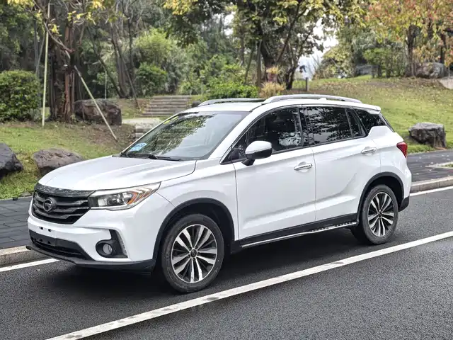 2015 GAC Trumpchi GS4