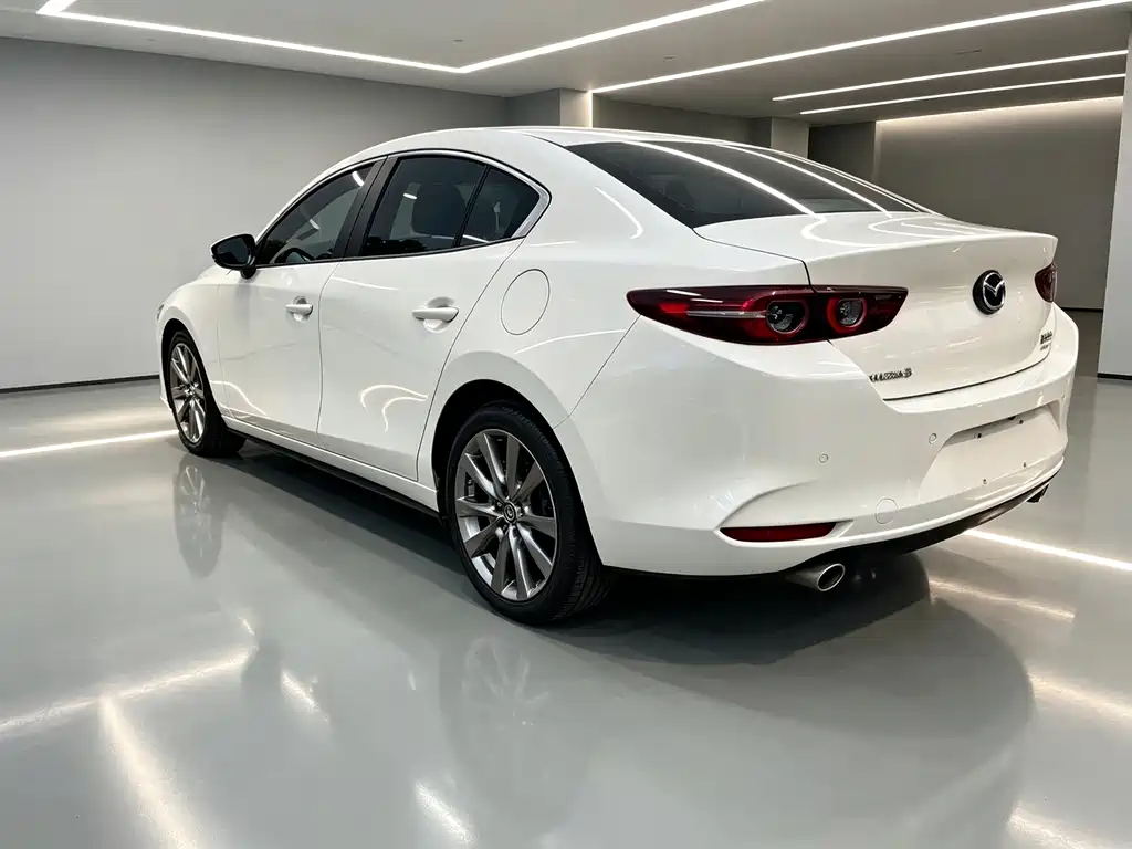 Mazda 3 Axela — миниатюра 7