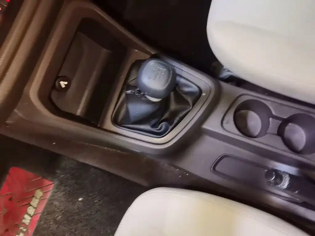 Wuling Hongguang V — миниатюра 14
