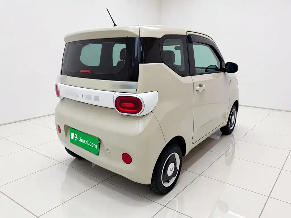 Wuling MINIEV — миниатюра 6