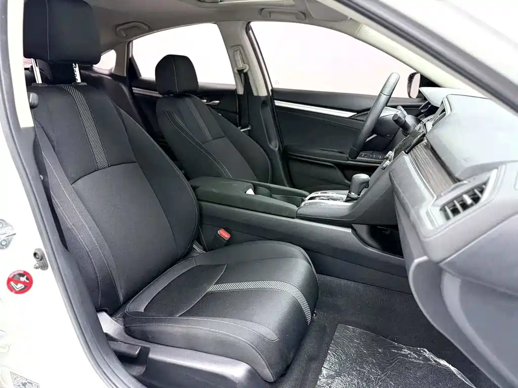 Honda Civic — миниатюра 8