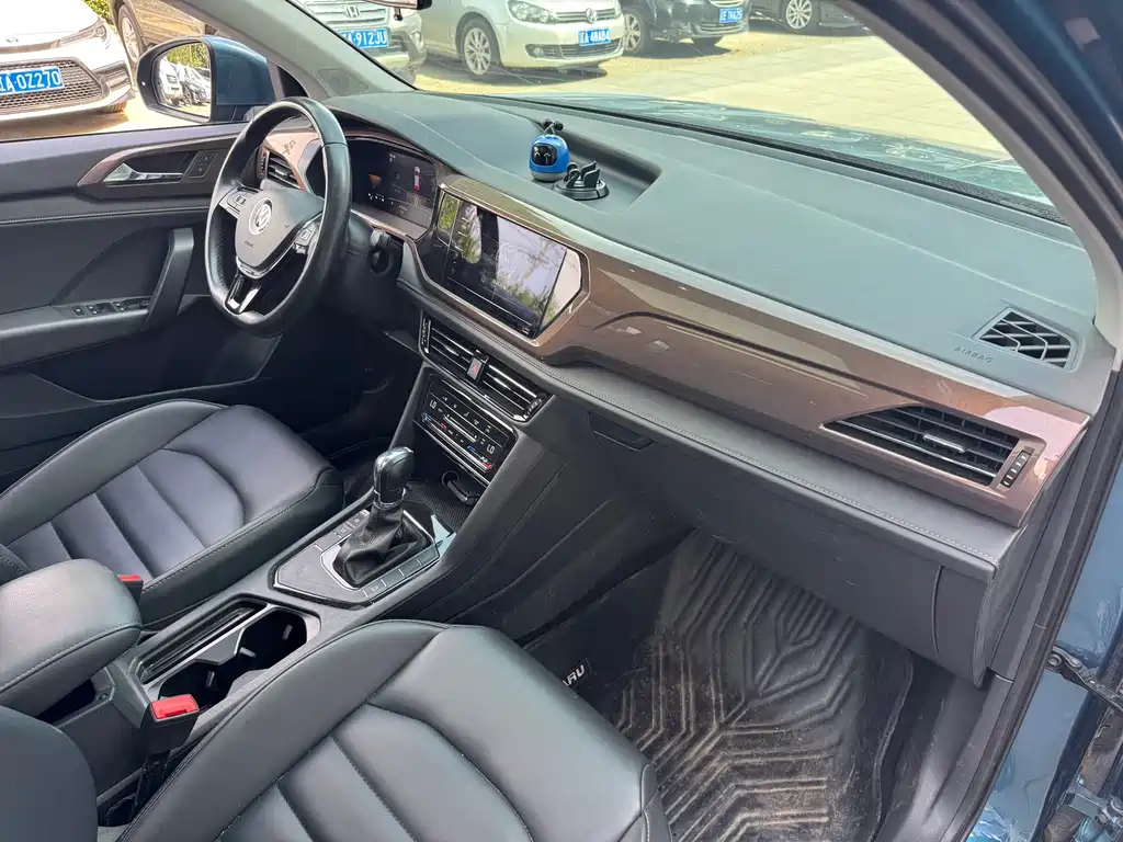 Volkswagen Tharu — миниатюра 8