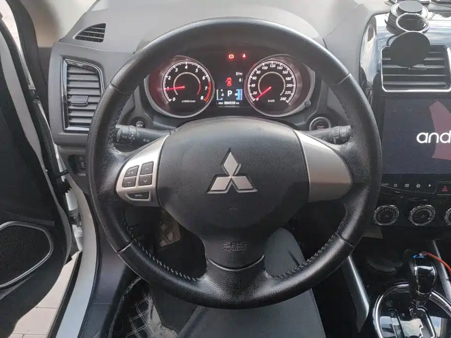 Mitsubishi ASX — миниатюра 14