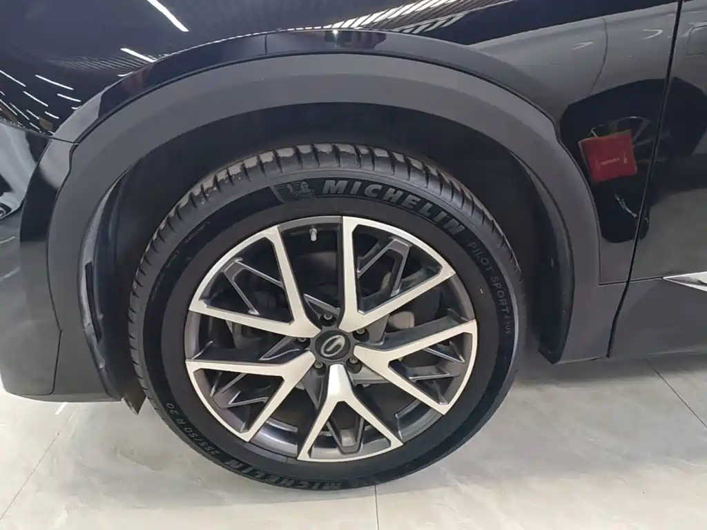 GAC Motor Trumpchi GS8 — миниатюра 23
