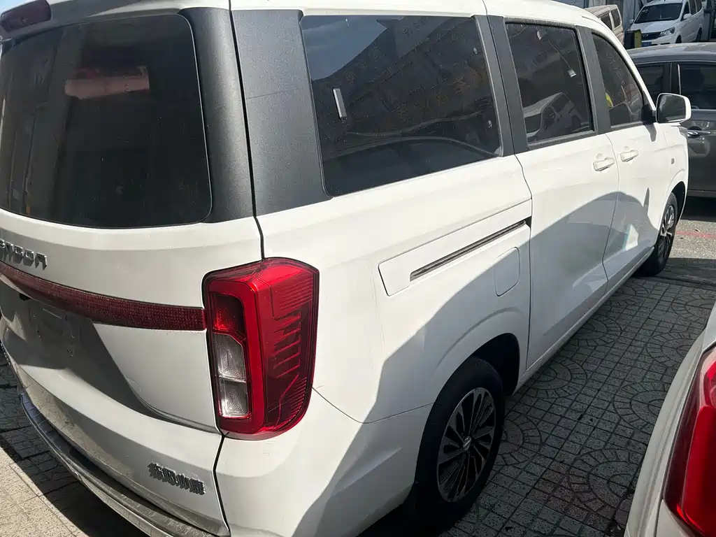 DONGFENG SCENERY 380