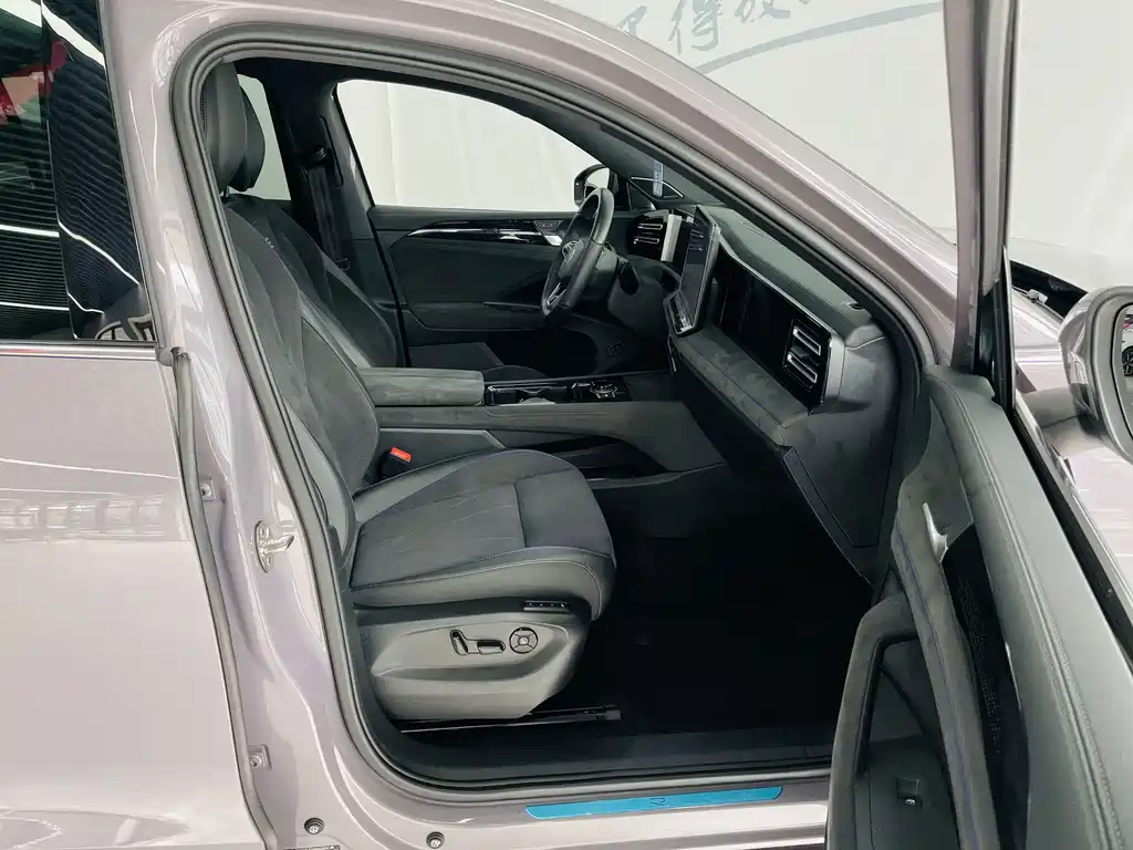 Volkswagen Tiguan L — миниатюра 13