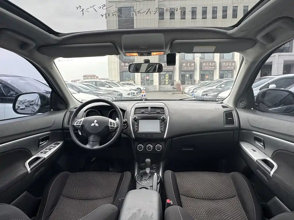 Mitsubishi ASX — миниатюра 5