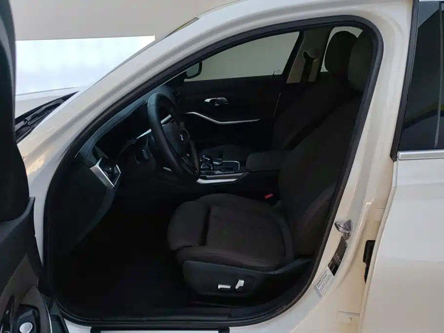 BMW 3 Series — миниатюра 9