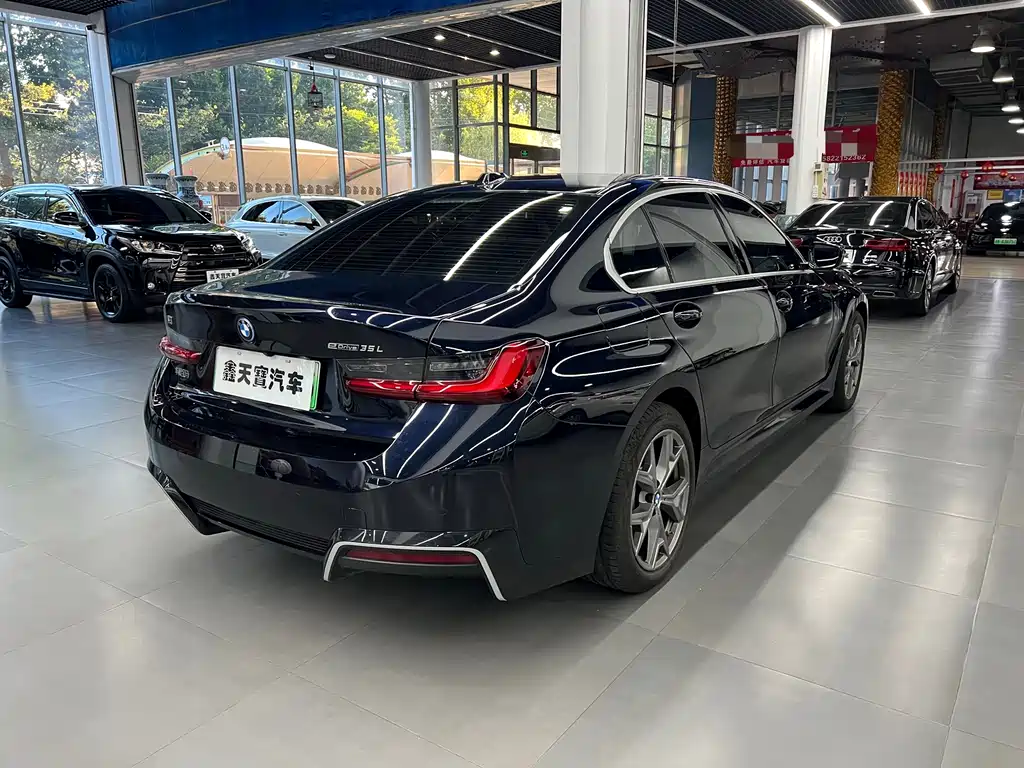 BMW i3 — миниатюра 3