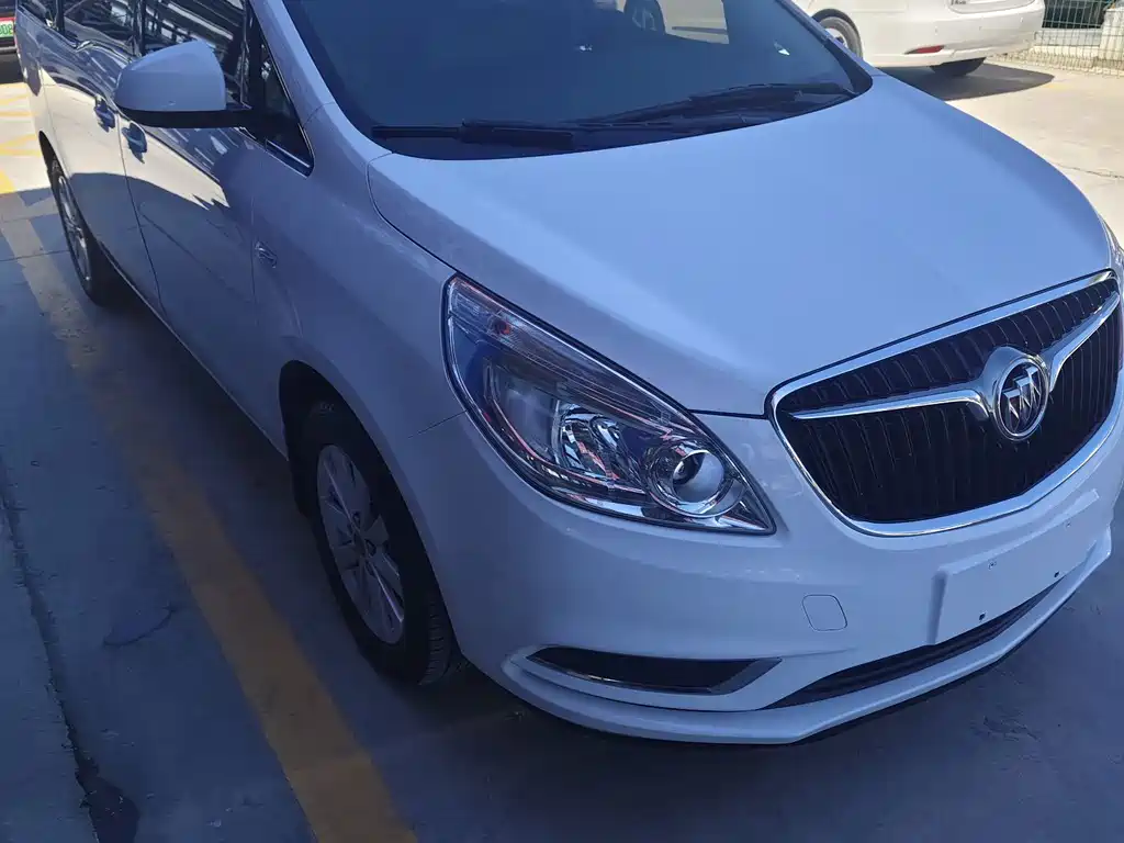 Buick GL8 — миниатюра 3