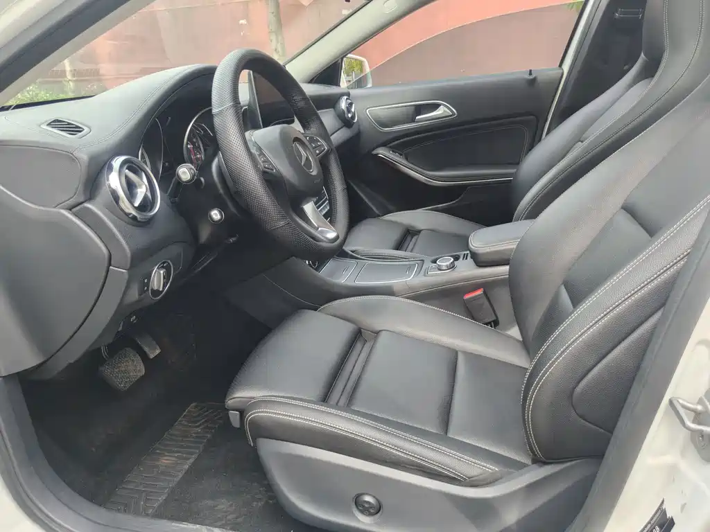 Mercedes-Benz GLA — миниатюра 9