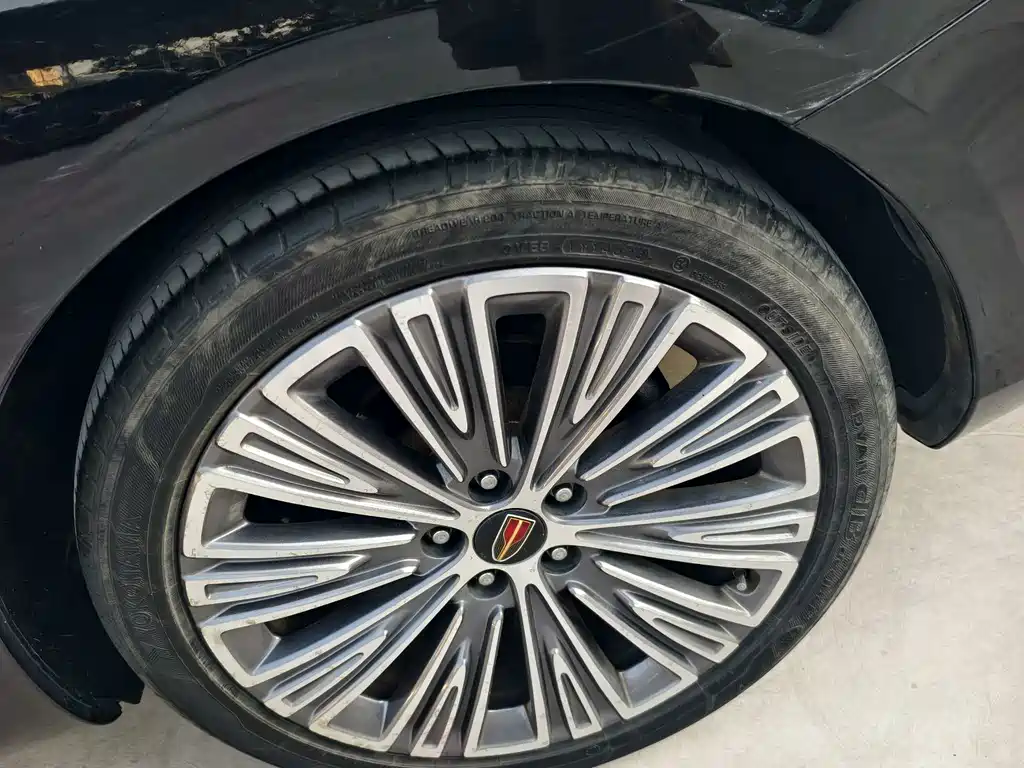 Hongqi Hongqi H5 — миниатюра 10