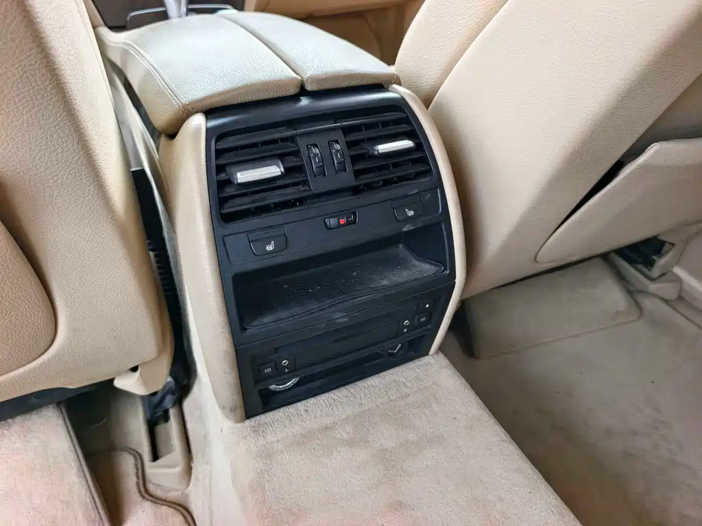 BMW 7 Series — миниатюра 15