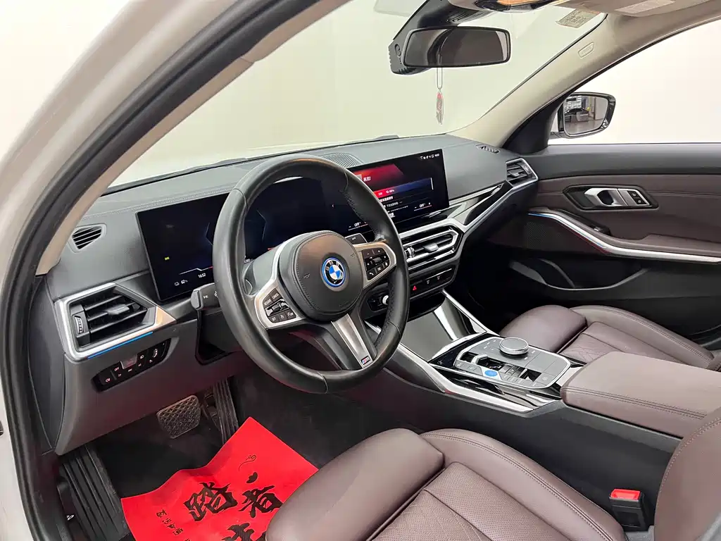 BMW i3 — миниатюра 14