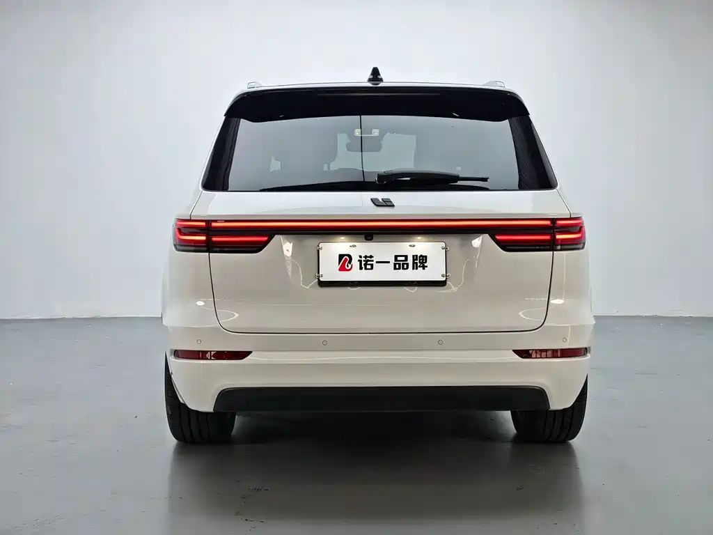 Li Auto Li ONE — миниатюра 6