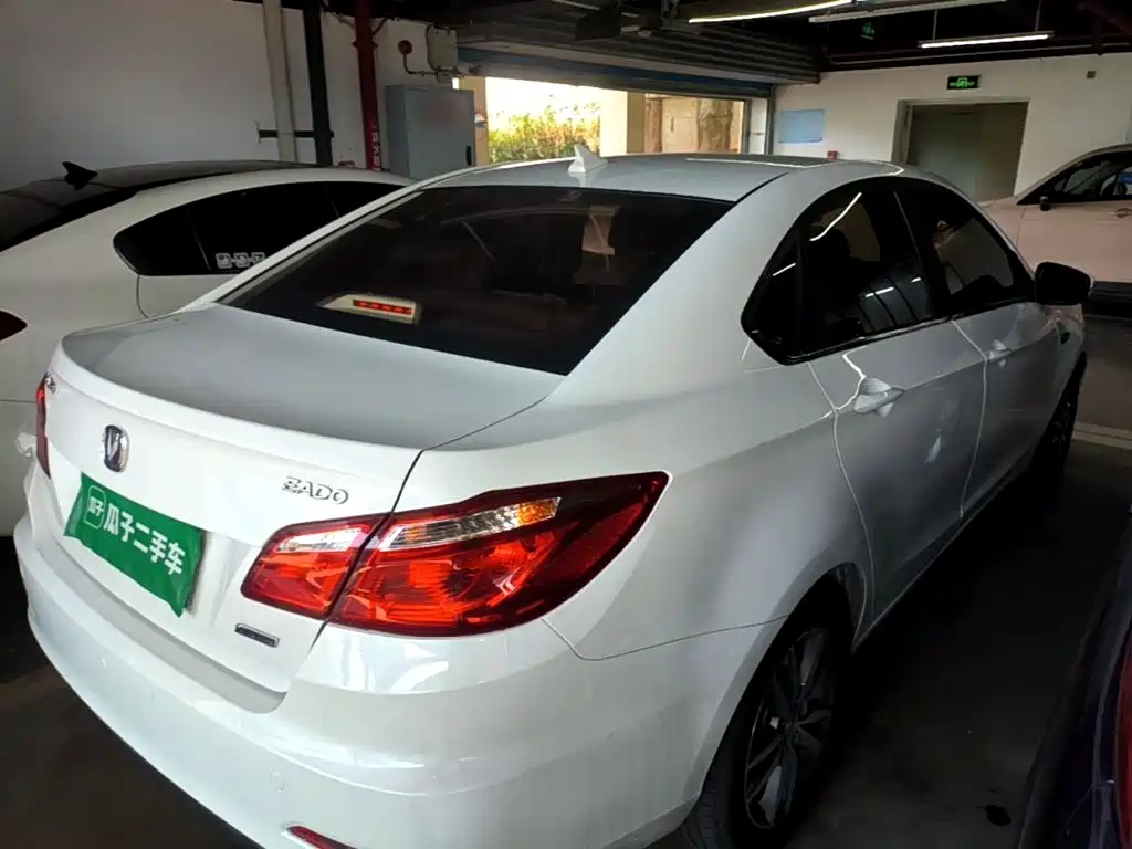 Changan Eado — миниатюра 7