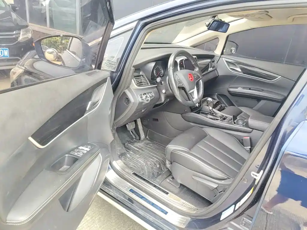 BYD MAX — миниатюра 16