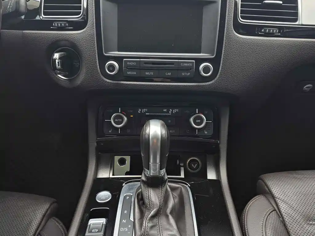 Volkswagen Touareg — миниатюра 17