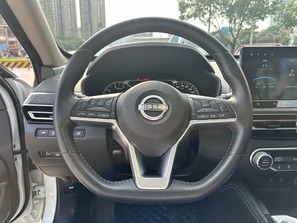 Nissan Teana — миниатюра 18