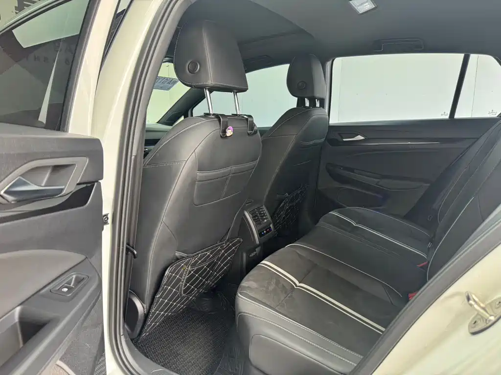 Volkswagen Golf — миниатюра 6