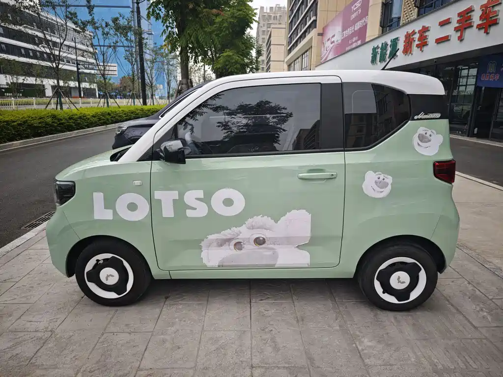 Wuling MINIEV — миниатюра 3