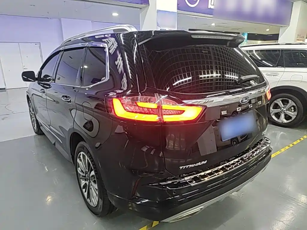 Ford Edge — миниатюра 5