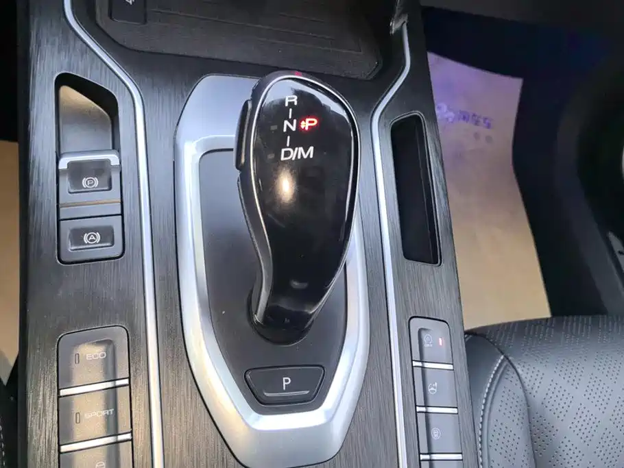 Wey Wey VV6 — миниатюра 16