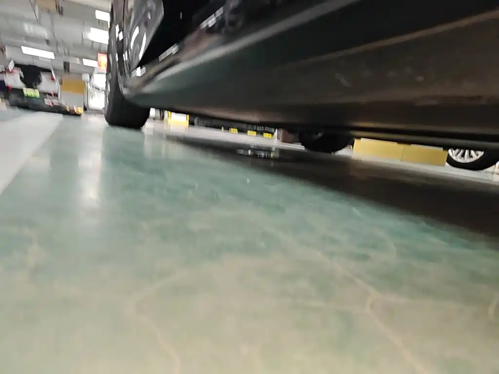 Tesla Model 3 — миниатюра 22
