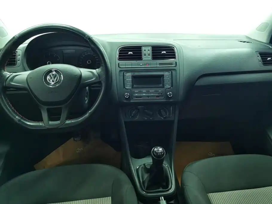 Volkswagen Polo — миниатюра 12