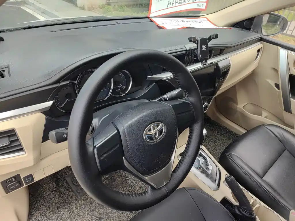 Toyota Corolla — миниатюра 8