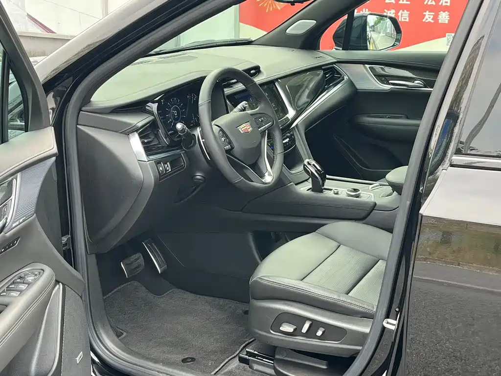 Cadillac XT6 — миниатюра 4