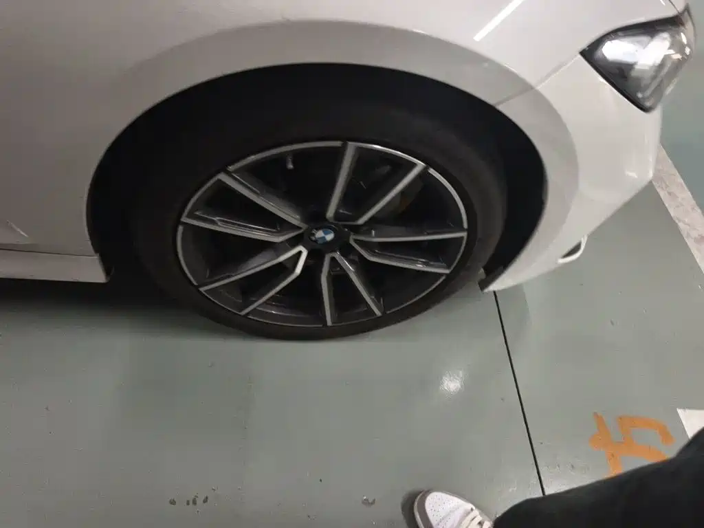 BMW 3 Series — миниатюра 24