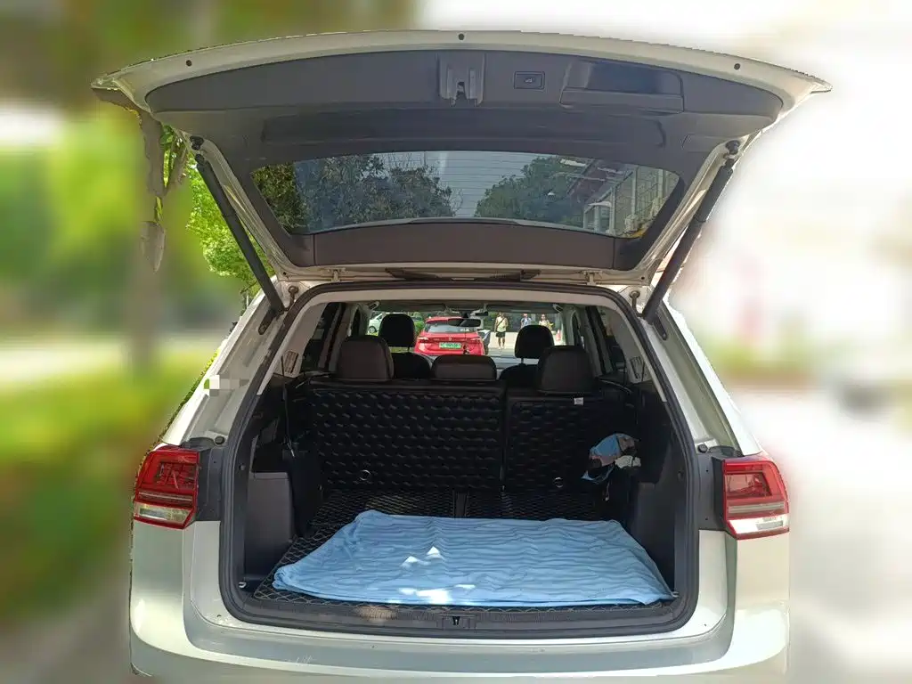 Volkswagen Teramont — миниатюра 10