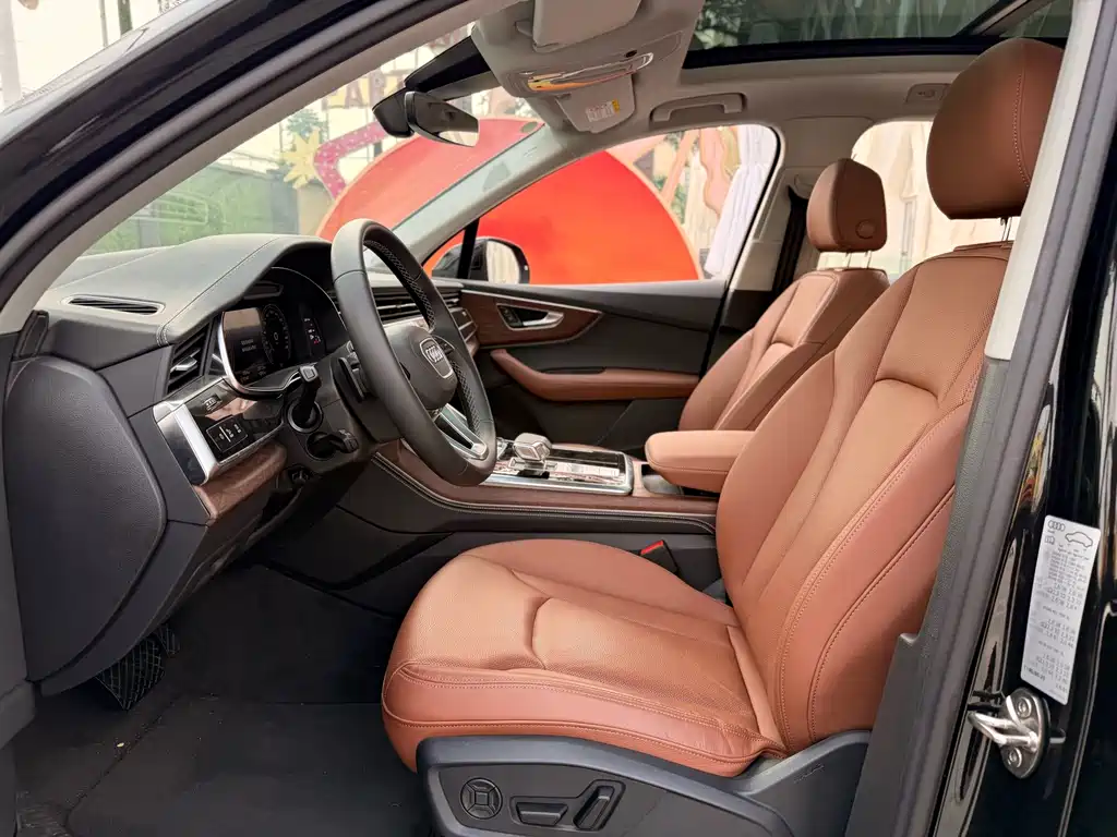 Audi Q7 — миниатюра 10