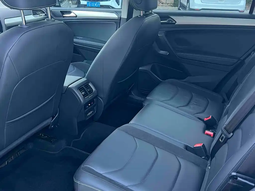 Volkswagen Tiguan L — миниатюра 8