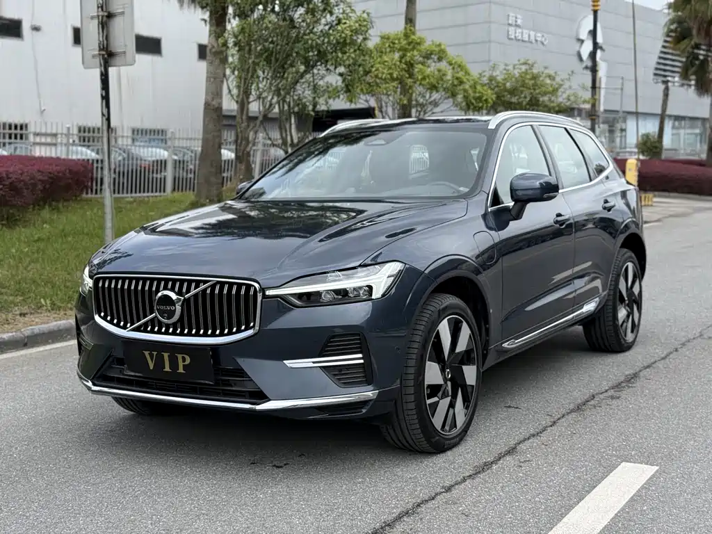 Volvo XC60 PHEV 2024