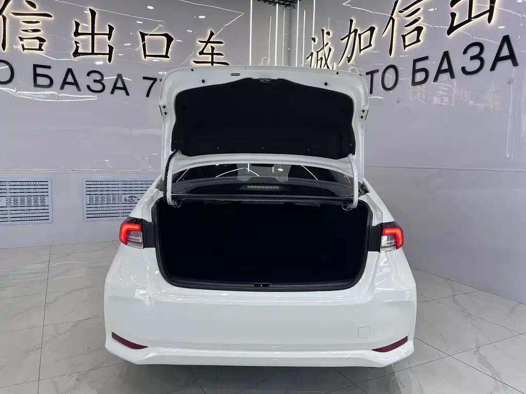 Toyota Corolla — миниатюра 16