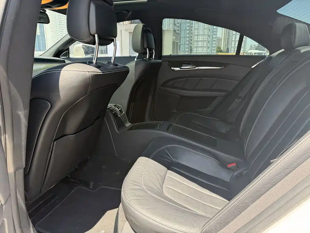 Mercedes-Benz CLS — миниатюра 10