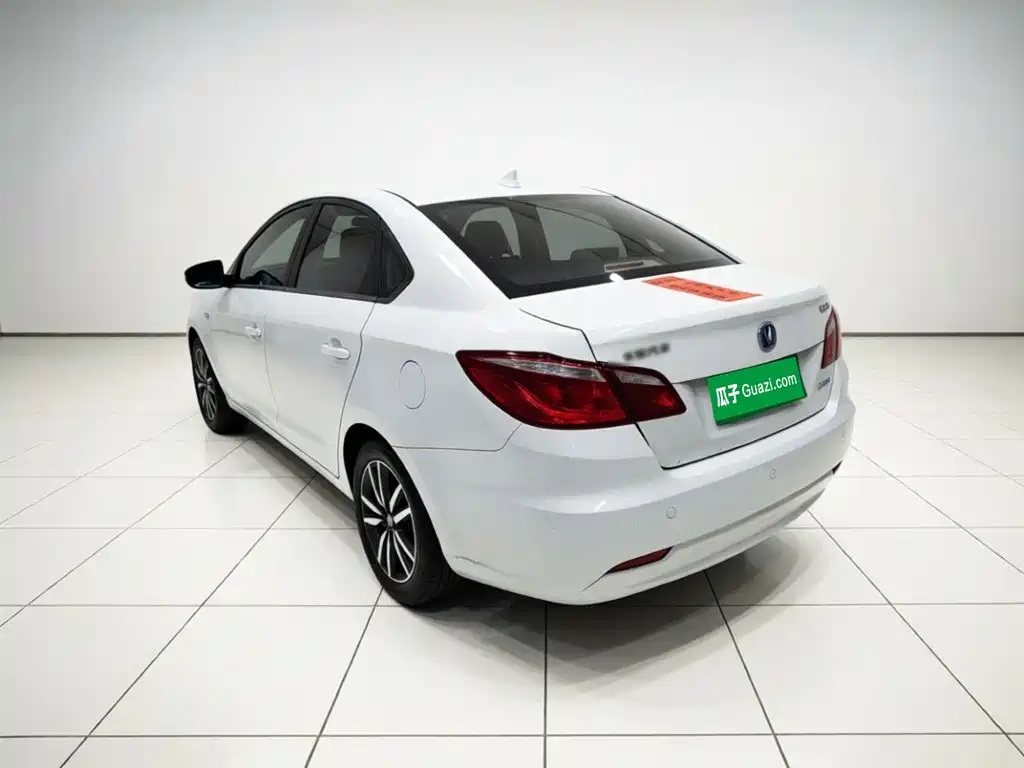 Changan Eado — миниатюра 4