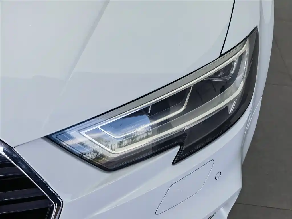 Audi A3 2018 30 Limousine 35 TFSI