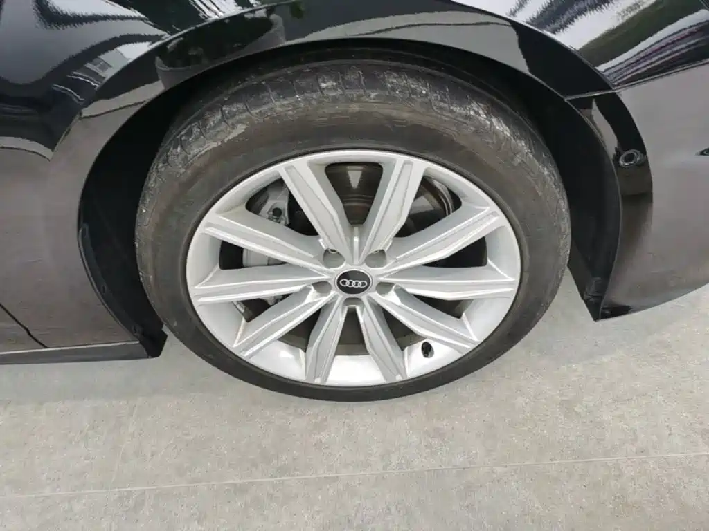 Audi A6L — миниатюра 12