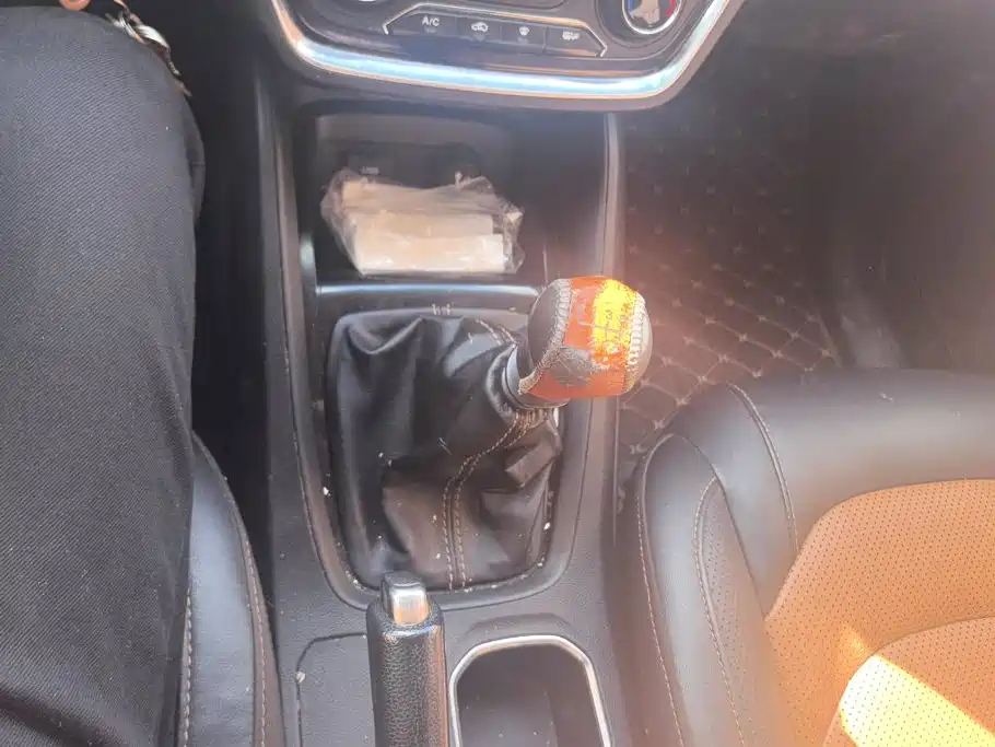 Wuling Hongguang S3 — миниатюра 16