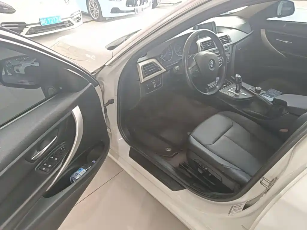 BMW 3 Series — миниатюра 16