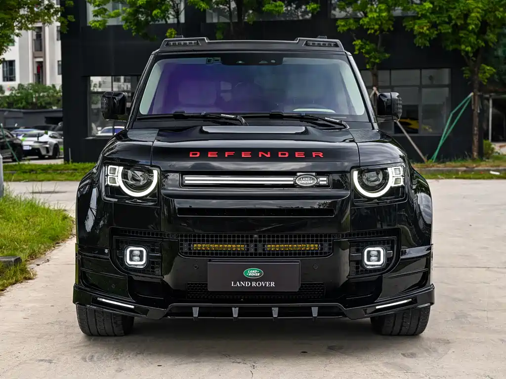 Land Rover Defender — миниатюра 4