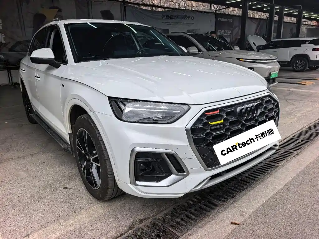 Audi Q5L — миниатюра 2
