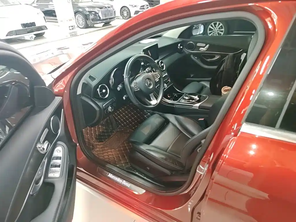 Mercedes-Benz C-Class — миниатюра 16