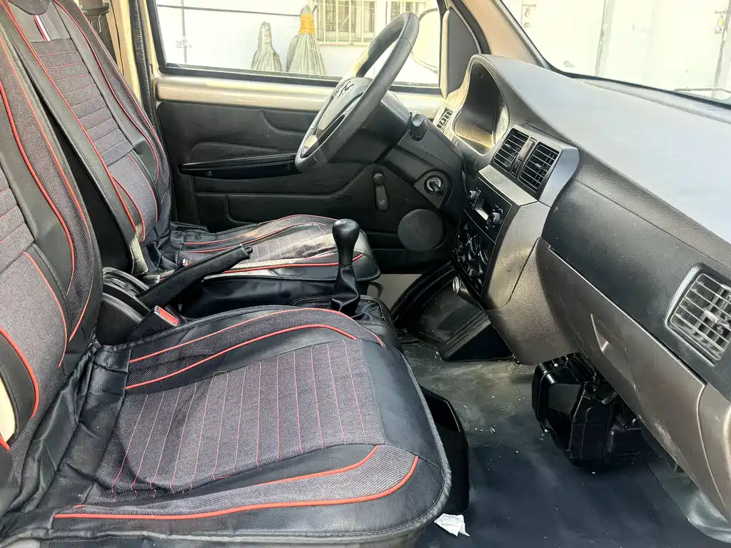 WULING WULING RONGGUANG