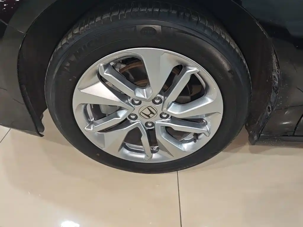 Honda Accord — миниатюра 23