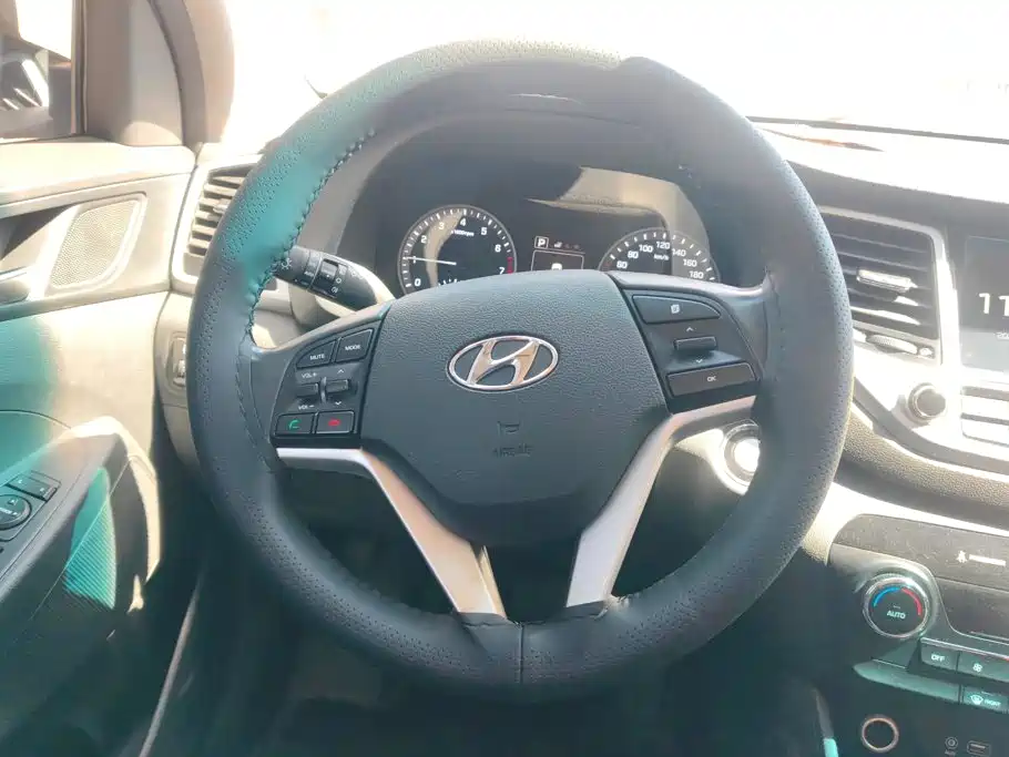 Hyundai Tucson — миниатюра 15